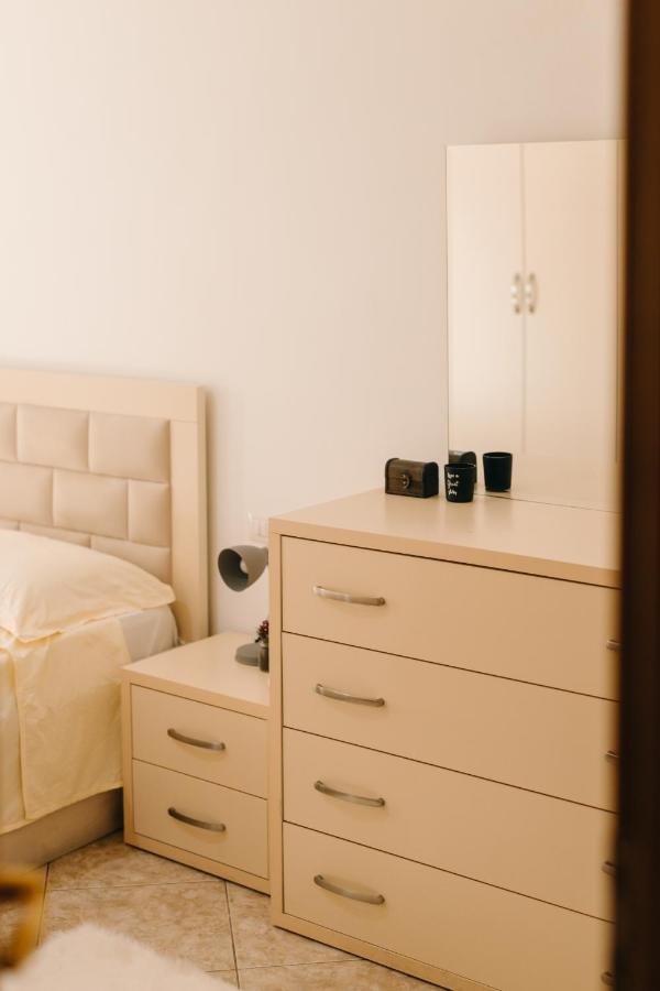 Rs Place 1-bedroom Apartment *