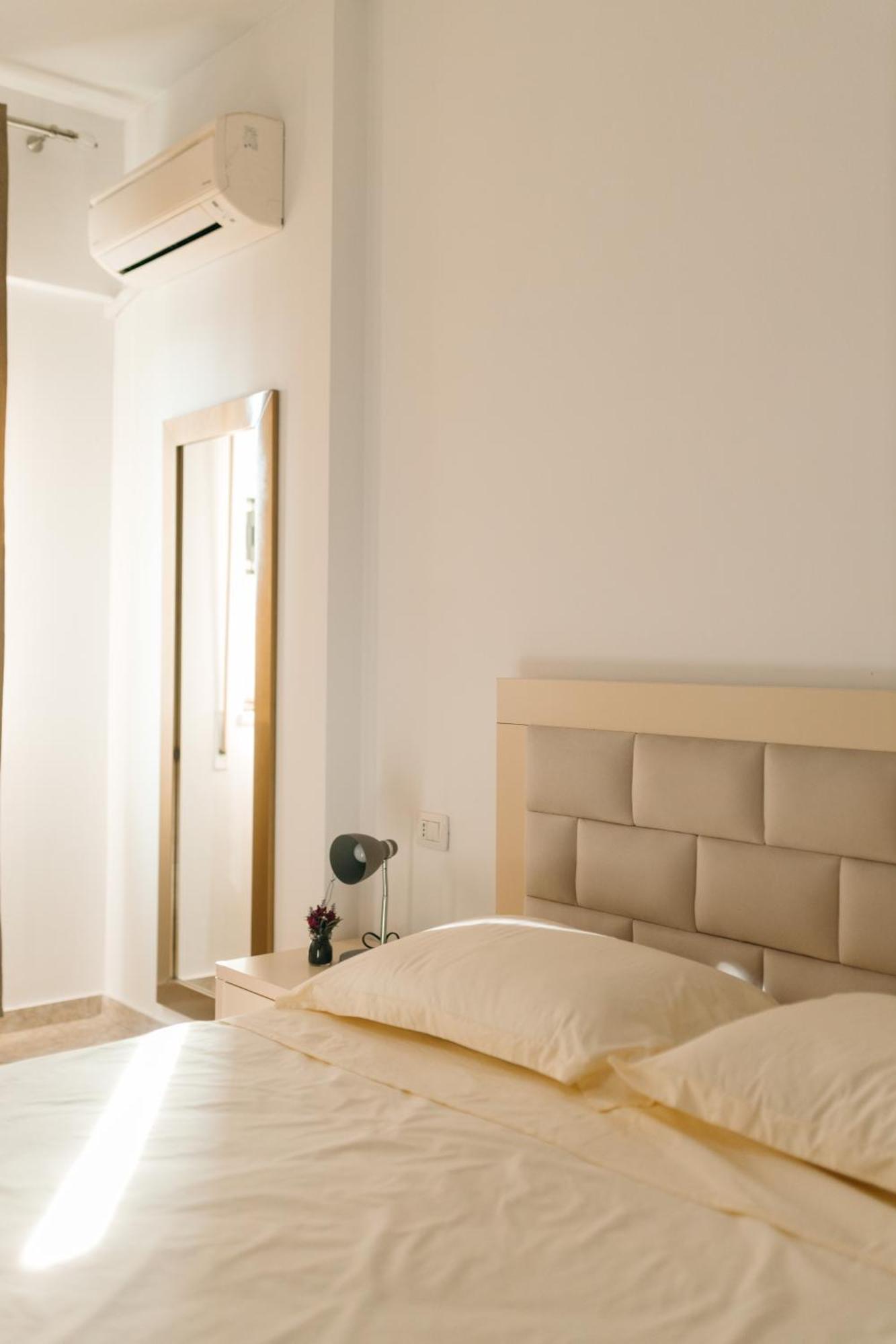 Rs Place 1-bedroom